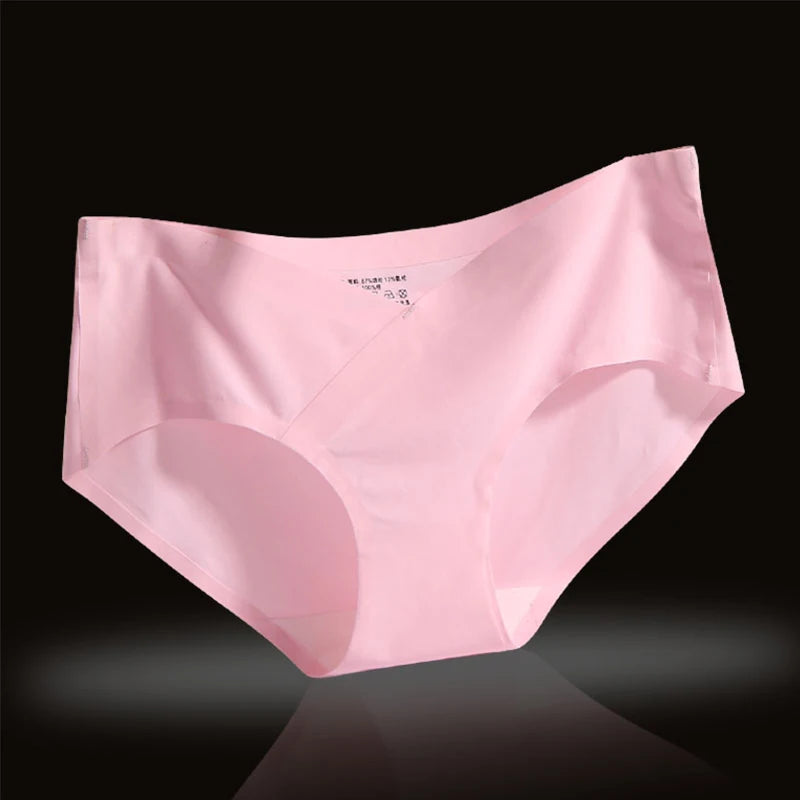 Bump Bliss – Seamless Low-Waist Maternity Briefs for Maximum Comfort